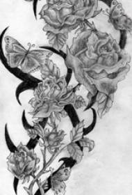 काले ग्रे स्केच रचनात्मक सुंदर फूल कुलदेवता टैटू पांडुलिपि