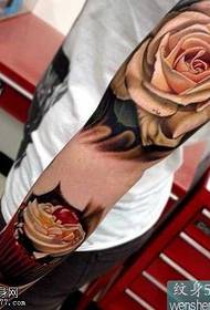 Arm keltainen ruusu tatuointi malli