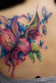 Skaists krāsains lielu ziedu tetovējums aizmugurē