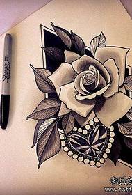 Rukopis tetovaže ruža