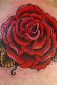 На плячы афарбаваны традыцыйны малюнак татуіроўкі ружовага кветкі