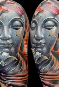仏像のタトゥーの肩の新しい伝統的なスタイルの色の石像