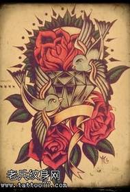 Manuscript classic bunch of rose tattoo pattern