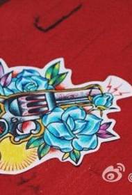 七彩玫瑰手槍紋身手稿圖片