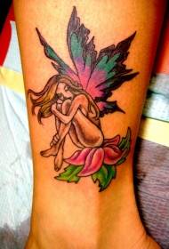 Modello tatuaggio elfo multicolore color caviglia e fiore