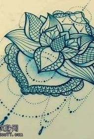Manuskripta vaniļas ziedu tetovējums