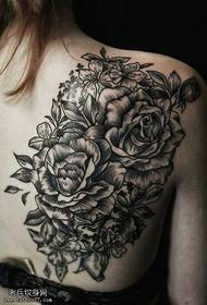 Shoulder black and white rose tattoo pattern