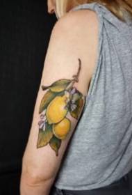 ການສັກຢາ Lemon Tattoo 9