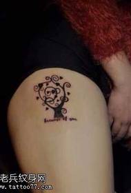 Lega arbo-totema tatuaje-ŝablono