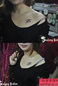 Girl's chest clear and small letter tattoo pattern