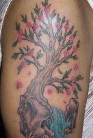 Váll színű rózsaszín virág és fa tetoválás minta
