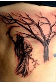 Fekete halál kaszát és a fa oldalán található bordás tetoválás mintát