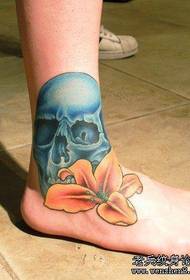 Leg skull lily tattoo pattern