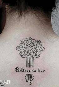 Zadní strom totem tetování vzor