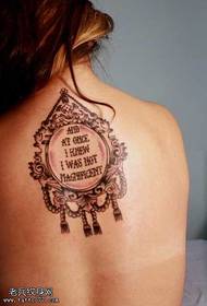 Female back totem English tattoo pattern