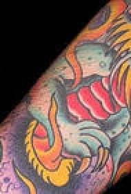 Китайський дракон колір татуювання візерунок