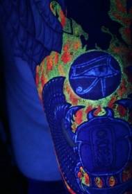 Mtundu wophiphiritsa wa ku Egypt fluorescent tattoo