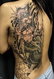 nugaros drakono tatuiruotės modelis