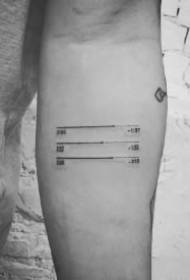et sett tatoveringsbilder for pausesymboler for musikkavspilling