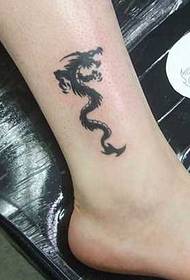 kojos drakono totemo tatuiruotės modelis