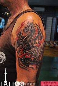 jongens arm cool Europese en Amerikaanse draak tattoo patroon