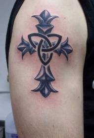 Keltiese knoop simbool en kruis tattoo patroon