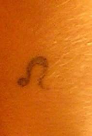 zglob crni simbol ličnosti tetovaža uzorak