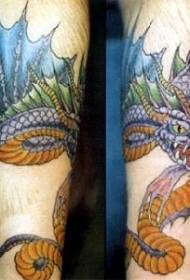 wzór tatuażu fioletowy smok