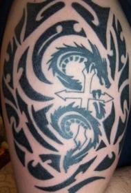 Swarte Tribal Dragon and Cross Totem Tattoo Patroon