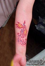 brazo de beleza patrón tatuaxe fénix cor