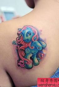 სილამაზის მხრის მულტფილმი unicorn tattoo ნიმუში