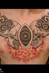 tatoveringsmønster for brystlåg