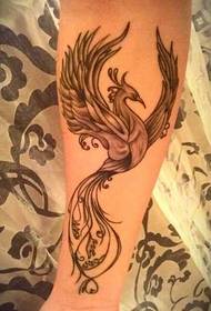 Убава шема за тетоважа на атмосферата Феникс