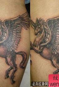 Einhorn Tattoo Muster: Bein Einhorn Flügel Tattoo Muster