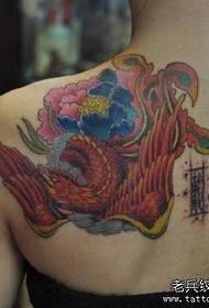 ຮູບແບບ tattoo phoenix ຂອງແມ່ຍິງ