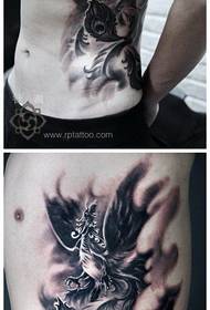 patrón de tatuaje de fénix en blanco y negro popular de la cintura del niño