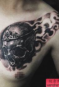 грудзі супер прыгожы круты чорна-белы малюнак татуіроўкі 150985 - класны класічны ўзор татуіроўкі