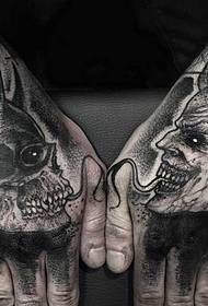 hånd djevelen skallen tatoveringsmønster