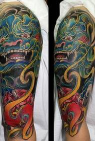 arm good looking lion tattoo pattern
