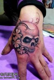 patró de tatuatge en pols de braç