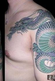 shawl model tatuazh dragon: një model klasik i modelit të tatuazheve dragua me ngjyra klasike
