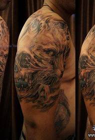 rameno klasické populárne lebka so vzorom líška tetovanie