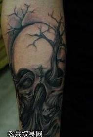 tree skull tattoo pattern
