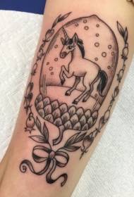 bracciu stampa tatuaggio unicorniu neru