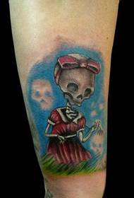 Qaabdhiska timaha yaryar ee loo yaqaan 'skull tattoo tattoo'