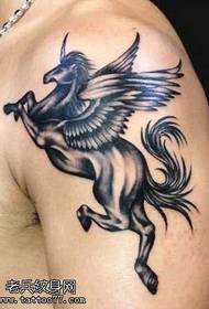 красивый рычаг рога рисунок татуировки животных