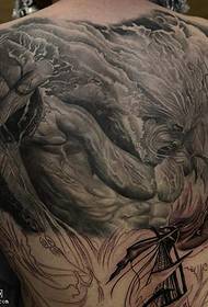 patrón de tatuaje de demonio de espalda