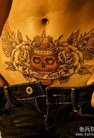 ubuhle belly egqoke umqhele we-tattoo skull tattoo