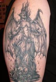 shoulder grys gevleuelde vampier prins tatoeëring