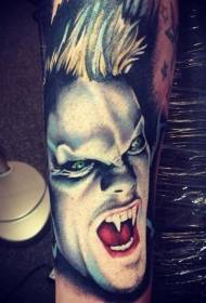 hermoso patrón de tatuaje de brazo de horror de vampiro